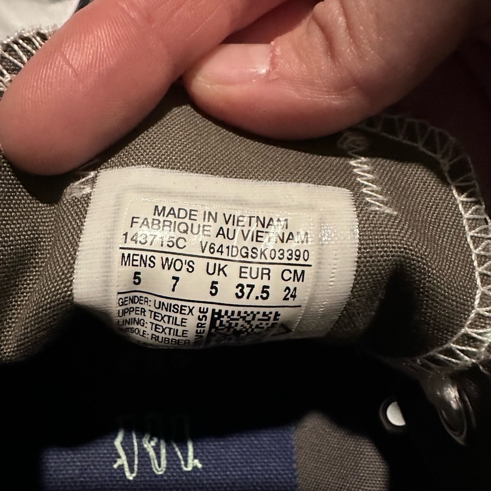 Converse - Picture 5 of 5